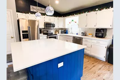 1163 Hidden Creek Circle, Hickory, NC 28602 - Photo 8