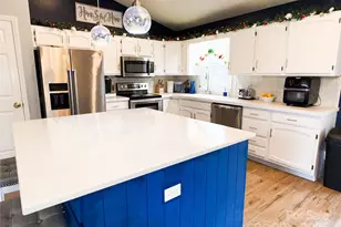 1163 Hidden Creek Cir, Hickory, NC 28602 - Photo 8