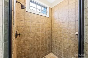 298 Hedgewood Dr, Tuckasegee, NC 28783 - Photo 18