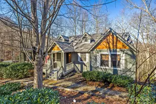 298 Hedgewood Dr, Tuckasegee, NC 28783 - Photo 2