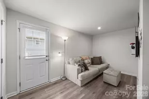 3044 Fiddlewood St, Charlotte, NC 28214 - Photo 6