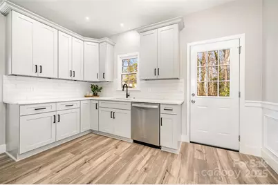 2537 Amber Creste Lane, Charlotte, NC 28212 - Photo 10