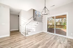 2537 Amber Creste Ln, Charlotte, NC 28212 - Photo 6