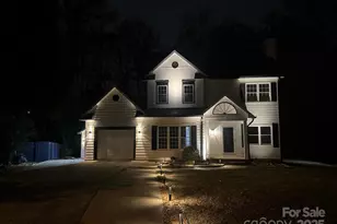 2537 Amber Creste Ln, Charlotte, NC 28212 - Photo 24
