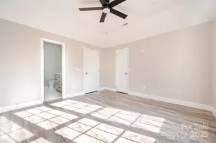 2537 Amber Creste Ln, Charlotte, NC 28212 - Photo 12