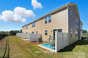 7018 Hodges Meadow Ln, Charlotte, NC 28213 - Photo 18