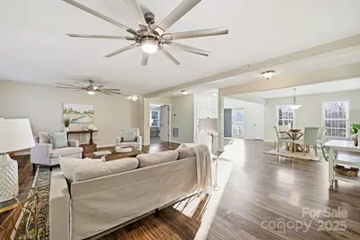 2624 Mt Isle Harbor Drive, Charlotte, NC 28214 - Photo 10