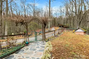 1239 Lower Loop Dr, Fletcher, NC 28732 - Photo 4