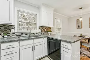 709 Bellows Ln, Charlotte, NC 28270 - Photo 4