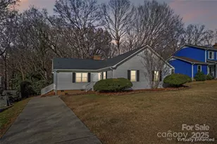 709 Bellows Ln, Charlotte, NC 28270 - Photo 2