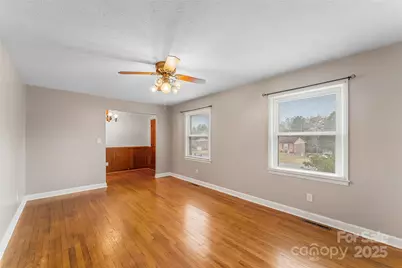 2580 Sweetbriar Circle, Lenoir, NC 28645 - Photo 8