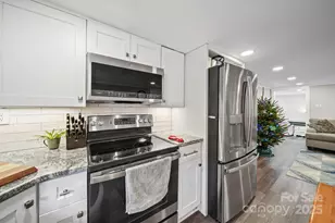 4327 Son Lawing Dr, Claremont, NC 28610 - Photo 6