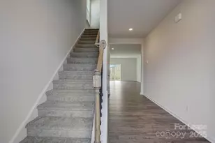 142 Old Home Rd, Statesville, NC 28677 - Photo 2