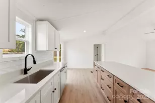 226 Muldoon Ln, Clover, SC 29710 - Photo 12