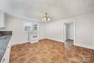 526 Graham St, Albemarle, NC 28001 - Photo 18