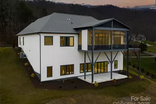 51 Bridgeway Dr, Candler, NC 28715 - Photo 40