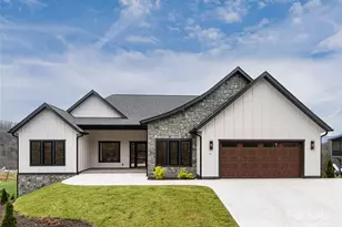 51 Bridgeway Dr, Candler, NC 28715 - Photo 2