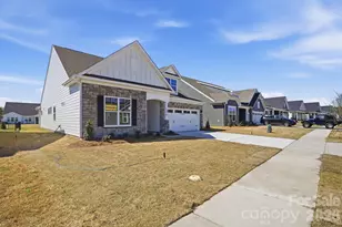 2019 Mantle Rdg Dr, Indian Trail, NC 28079 - Photo 2