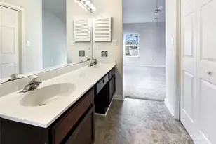 5219 Hedgecrest Pl, Charlotte, NC 28269 - Photo 12