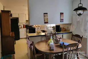 6801 Somersworth Dr, Charlotte, NC 28215 - Photo 8