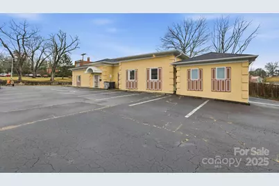 101 Willow Street NW, Lenoir, NC 28645 - Photo 2