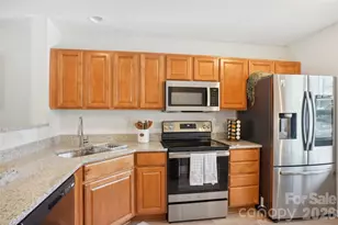 4014 Ashby Ln, Fort Mill, SC 29707 - Photo 8