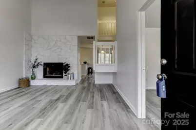 6411 Windsor Gate Lane, Charlotte, NC 28215 - Photo 6