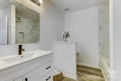 6411 Windsor Gate Lane, Charlotte, NC 28215 - Photo 30