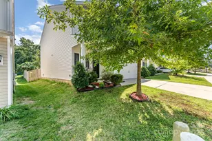 4710 Opus Ln, Charlotte, NC 28214 - Photo 4