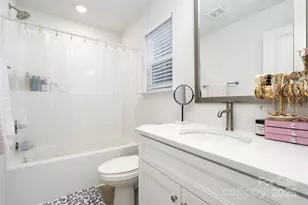 1124 Thayer Gln Ct, Charlotte, NC 28213 - Photo 6