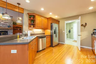 128 Sullivan Ln, Lake Lure, NC 28746 - Photo 6