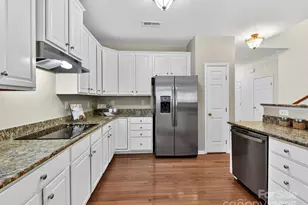 20523 Harbor View Dr, Cornelius, NC 28031 - Photo 6