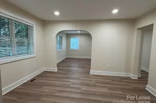 19612 Oak St, Cornelius, NC 28031 - Photo 8