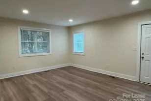 19612 Oak St, Cornelius, NC 28031 - Photo 4