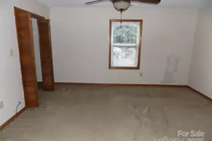 812 E Catawba St, Belmont, NC 28012 - Photo 4