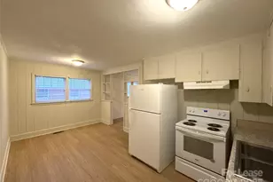 4409 Brooktree Dr, Charlotte, NC 28208 - Photo 6