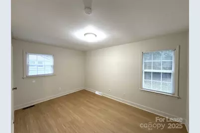 4409 Brooktree Drive, Charlotte, NC 28208 - Photo 8