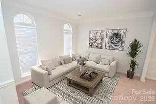 10214 Stoneykirk Ln, Charlotte, NC 28269 - Photo 4