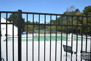 10214 Stoneykirk Ln, Charlotte, NC 28269 - Photo 30