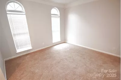 10214 Stoneykirk Lane, Charlotte, NC 28269 - Photo 4