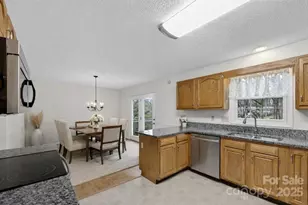 67 Beechwood Dr, Horse Shoe, NC 28742 - Photo 8