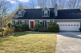 67 Beechwood Dr, Horse Shoe, NC 28742 - Photo 2