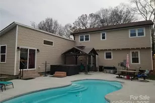 372 Aycock St NE, Concord, NC 28025 - Photo 2