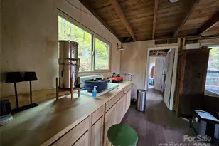 25 Hollow Log Rd, Burnsville, NC 28714 - Photo 28