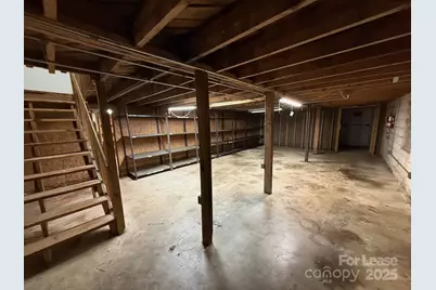 2605 1st Avenue SW, Hickory, NC 28602 - Photo 16