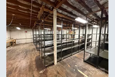 2605 1st Avenue SW, Hickory, NC 28602 - Photo 14