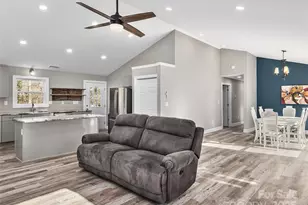 611 Peniel Rd, Columbus, NC 28722 - Photo 10