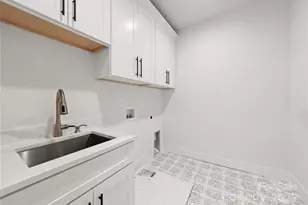 1641 Longfellow St, Charlotte, NC 28205 - Photo 42