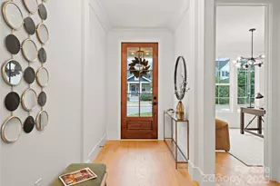 1641 Longfellow St, Charlotte, NC 28205 - Photo 6