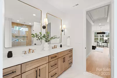 1641 Longfellow Street, Charlotte, NC 28205 - Photo 32